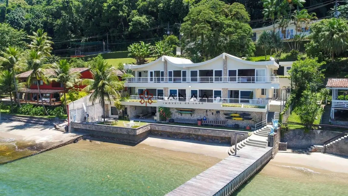 Foto 3 de Casa com 8 quartos à venda, 500m2 em Mombaça, Angra Dos Reis - RJ