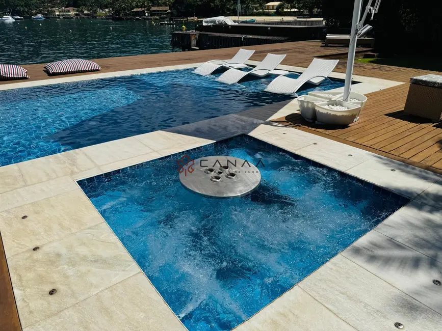 Casa com 6 quartos para alugar, 700m2 em Portogalo, Angra Dos Reis - RJ - imagem 5 Foto 5 de Casa com 6 quartos para alugar, 700m2 em Portogalo, Angra Dos Reis - RJ