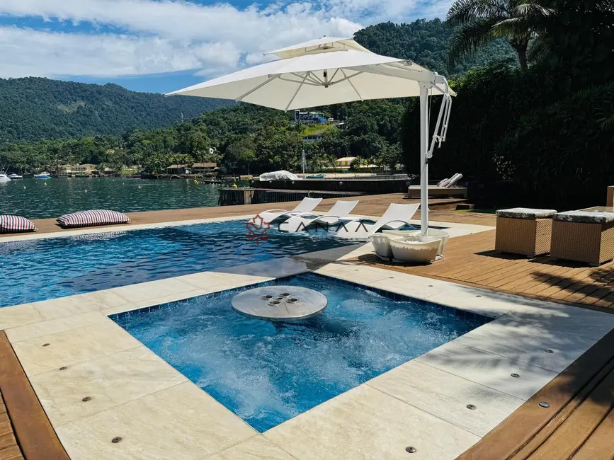 Casa com 6 quartos para alugar, 700m2 em Portogalo, Angra Dos Reis - RJ - imagem 7 Foto 7 de Casa com 6 quartos para alugar, 700m2 em Portogalo, Angra Dos Reis - RJ