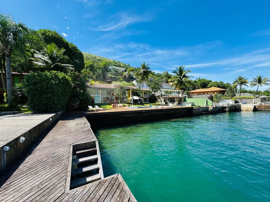 Casa com 6 quartos para alugar, 700m2 em Portogalo, Angra Dos Reis - RJ - imagem 4 Foto 4 de Casa com 6 quartos para alugar, 700m2 em Portogalo, Angra Dos Reis - RJ