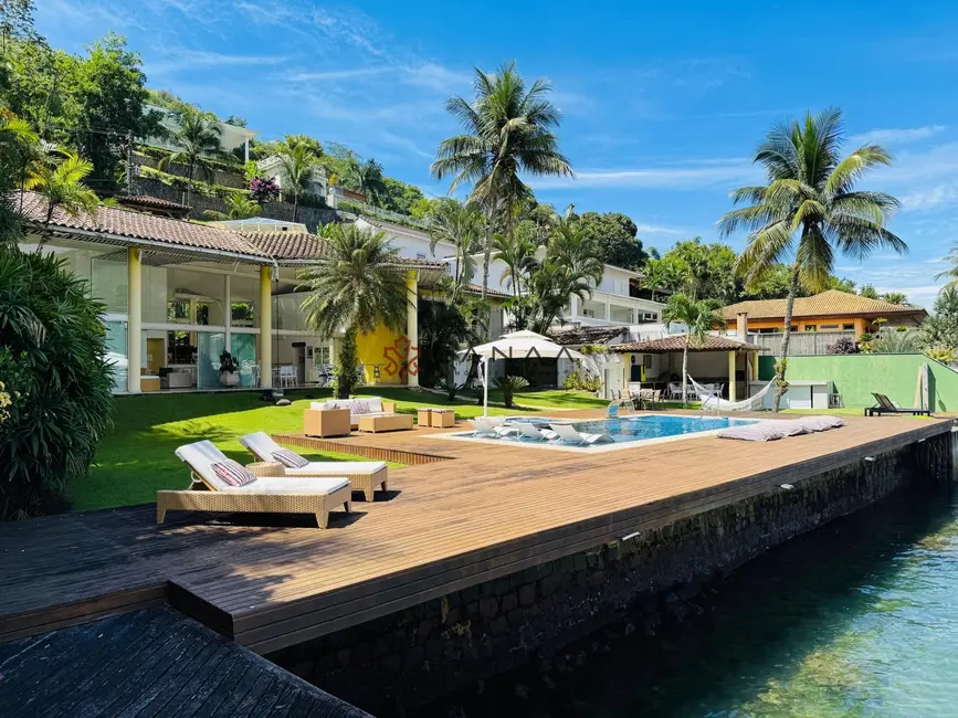 Casa com 6 quartos para alugar, 700m2 em Portogalo, Angra Dos Reis - RJ - imagem 3 Foto 3 de Casa com 6 quartos para alugar, 700m2 em Portogalo, Angra Dos Reis - RJ