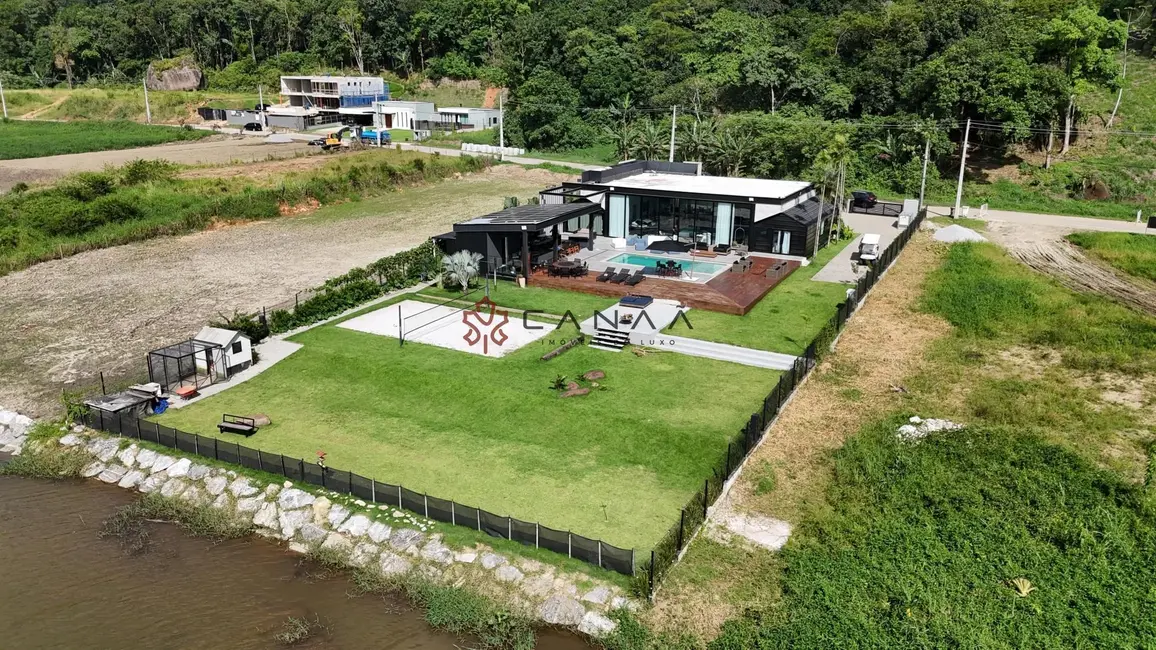 Foto 6 de Casa de Condomínio com 5 quartos à venda, 370m2 em Mangaratiba - RJ
