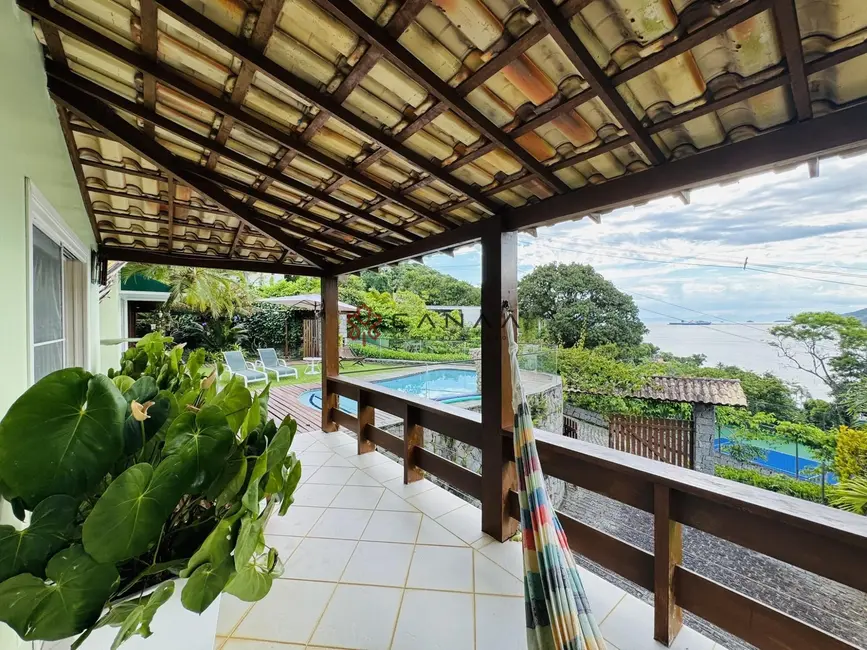 Casa de Condomínio com 4 quartos para alugar, 260m2 em Portogalo, Angra Dos Reis - RJ - imagem 7 Foto 7 de Casa de Condomínio com 4 quartos para alugar, 260m2 em Portogalo, Angra Dos Reis - RJ