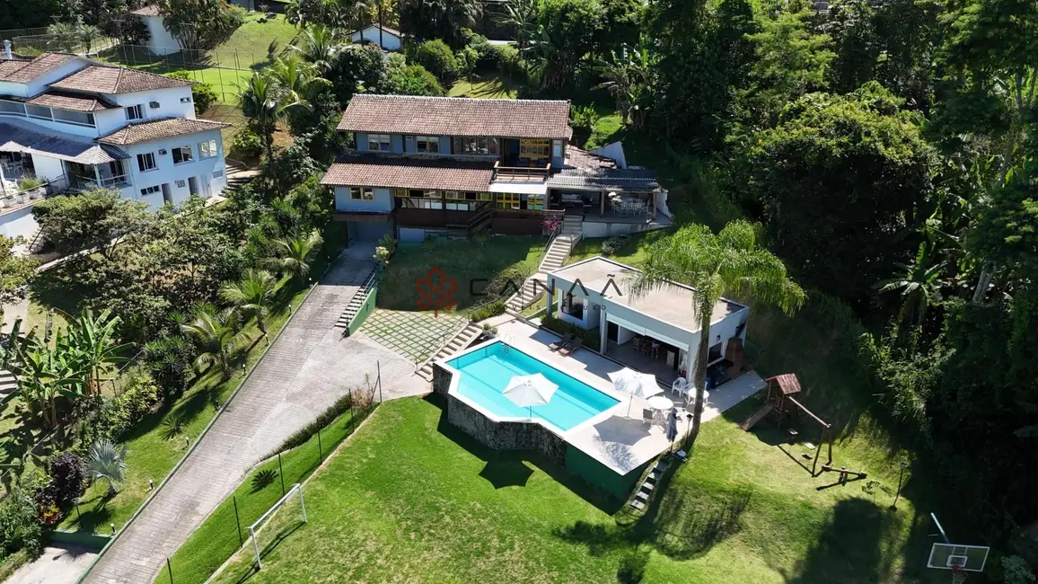 Foto 2 de Casa de Condomínio com 6 quartos à venda, 450m2 em Portogalo, Angra Dos Reis - RJ