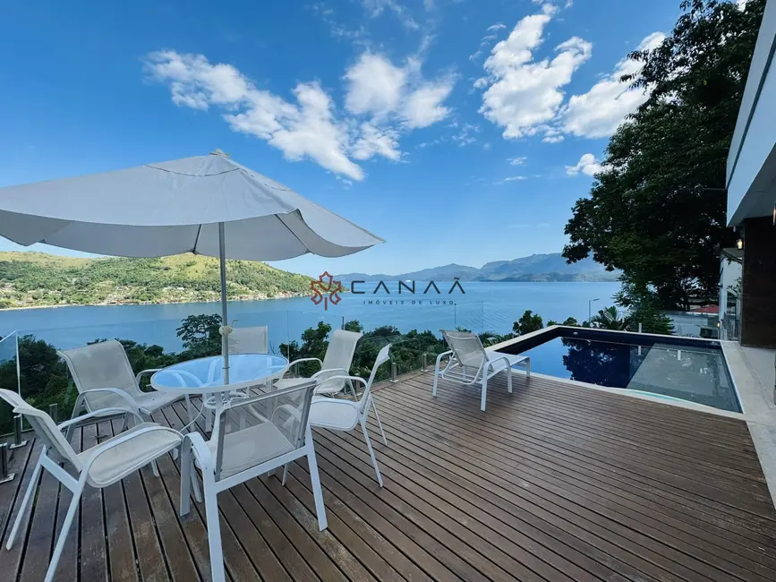 Foto 1 de Casa de Condomínio com 7 quartos à venda, 350m2 em Portogalo, Angra Dos Reis - RJ