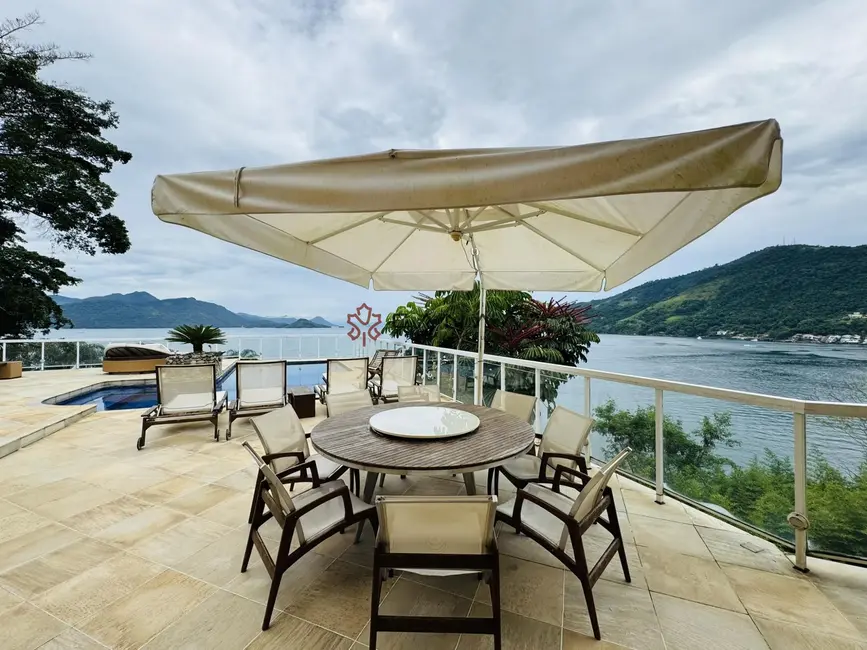 Casa de Condomínio com 5 quartos para alugar, 600m2 em Portogalo, Angra Dos Reis - RJ - imagem 9 Foto 9 de Casa de Condomínio com 5 quartos para alugar, 600m2 em Portogalo, Angra Dos Reis - RJ