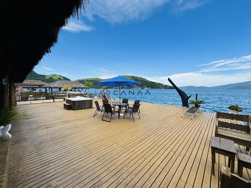 Casa de Condomínio com 5 quartos para alugar, 774m2 em Portogalo, Angra Dos Reis - RJ - imagem 5 Foto 5 de Casa de Condomínio com 5 quartos para alugar, 774m2 em Portogalo, Angra Dos Reis - RJ