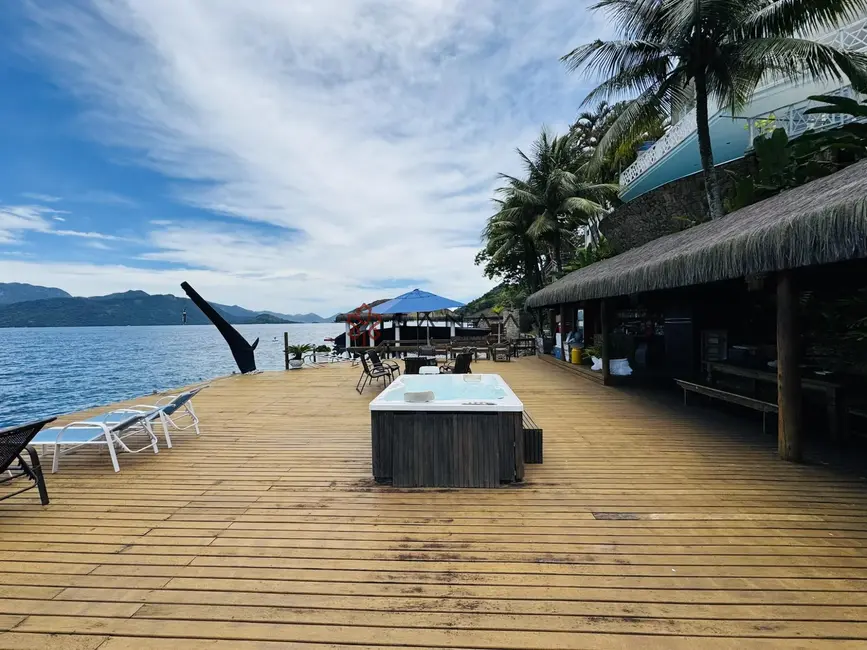 Casa de Condomínio com 5 quartos para alugar, 774m2 em Portogalo, Angra Dos Reis - RJ - imagem 6 Foto 6 de Casa de Condomínio com 5 quartos para alugar, 774m2 em Portogalo, Angra Dos Reis - RJ