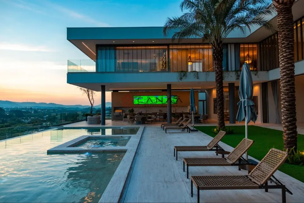 Casa de Condomínio com 6 quartos à venda, 2205m2 em Tamboré, Santana De Parnaiba - SP - imagem 3 Foto 3 de Casa de Condomínio com 6 quartos à venda, 2205m2 em Tamboré, Santana De Parnaiba - SP