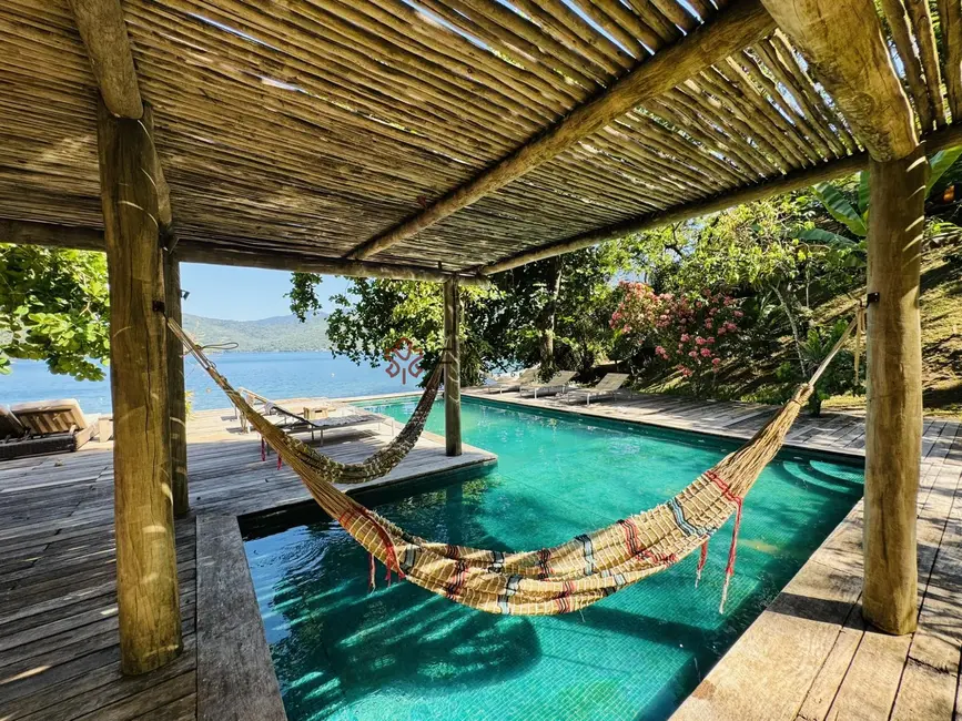 Foto 1 de Casa com 5 quartos à venda, 1000m2 em Angra Dos Reis - RJ