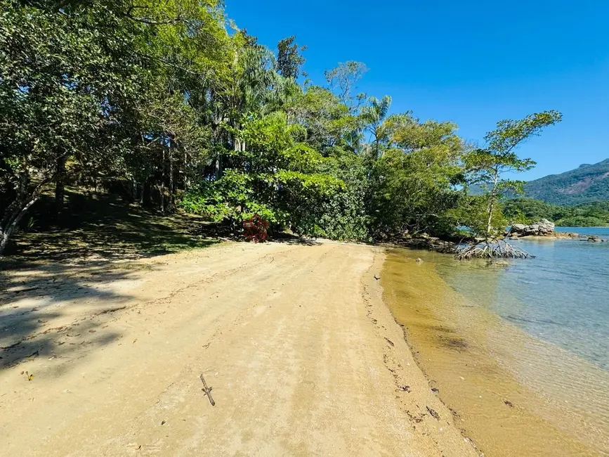 Casa com 5 quartos à venda, 1000m2 em Angra Dos Reis - RJ - imagem 5 Foto 5 de Casa com 5 quartos à venda, 1000m2 em Angra Dos Reis - RJ