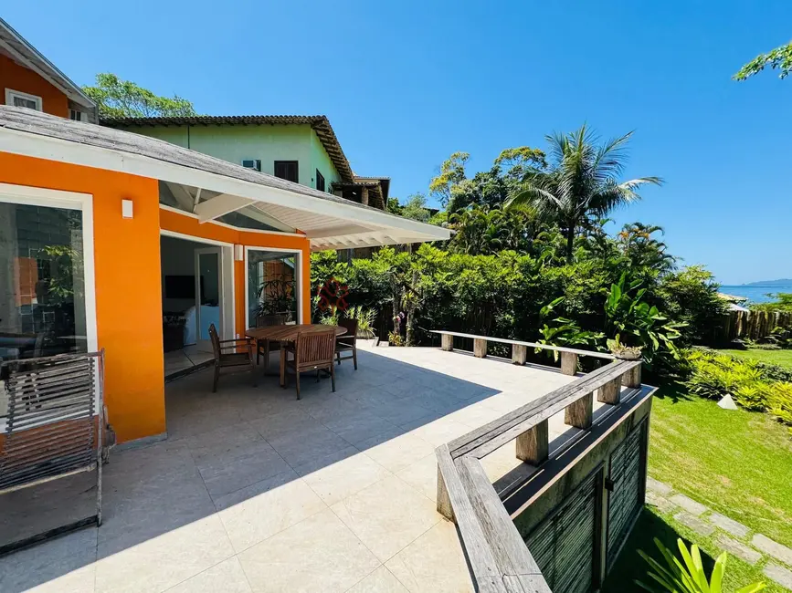 Casa de Condomínio com 4 quartos à venda, 400m2 em Mangaratiba - RJ - imagem 5 Foto 5 de Casa de Condomínio com 4 quartos à venda, 400m2 em Mangaratiba - RJ