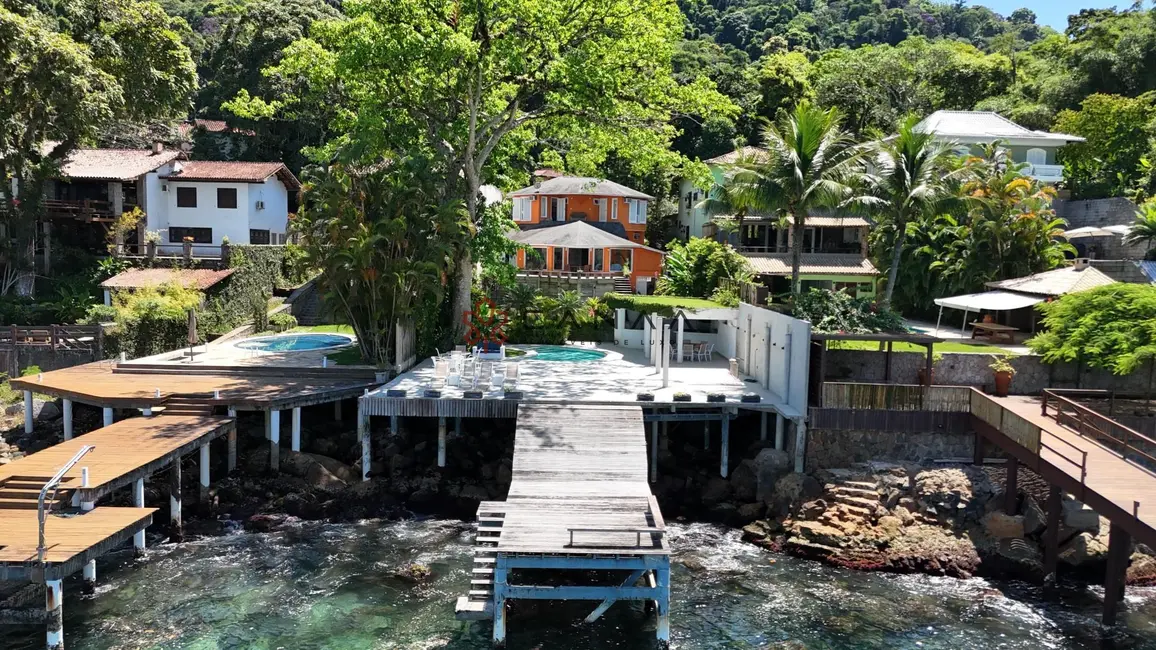 Casa de Condomínio com 4 quartos à venda, 400m2 em Mangaratiba - RJ - imagem 3 Foto 3 de Casa de Condomínio com 4 quartos à venda, 400m2 em Mangaratiba - RJ