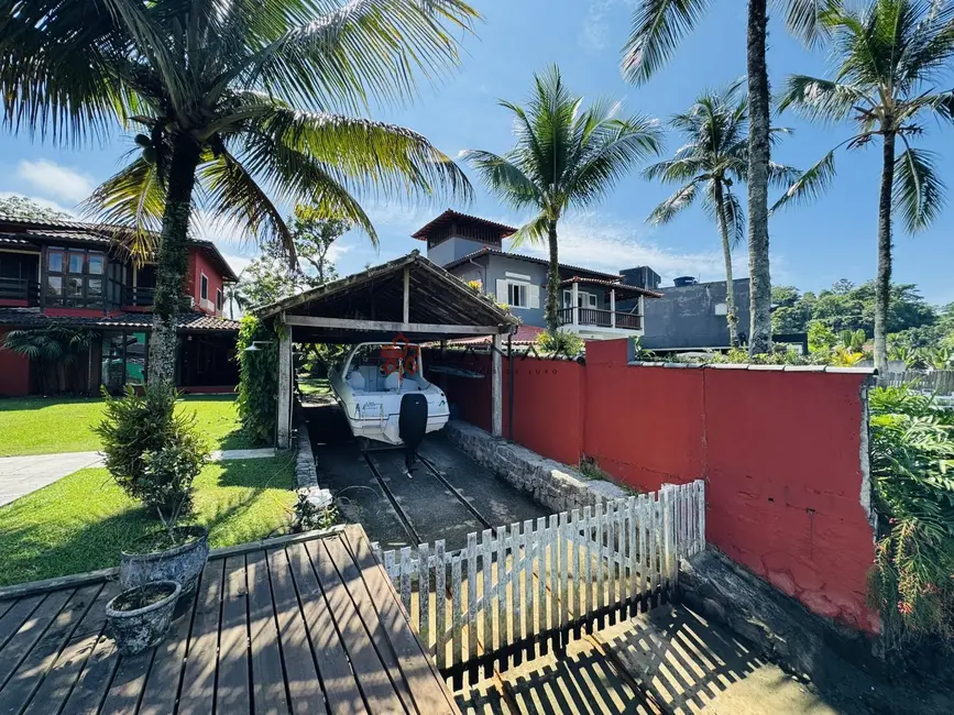 Casa de Condomínio com 4 quartos para alugar, 267m2 em Bracuí (Cunhambebe), Angra Dos Reis - RJ - imagem 4 Foto 4 de Casa de Condomínio com 4 quartos para alugar, 267m2 em Bracuí (Cunhambebe), Angra Dos Reis - RJ