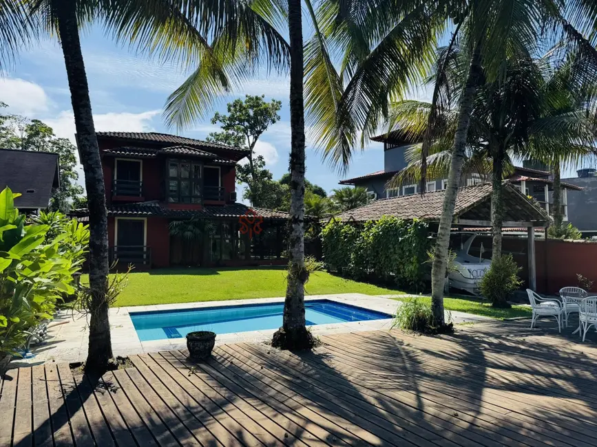 Foto 1 de Casa de Condomínio com 4 quartos para alugar, 267m2 em Bracuí (Cunhambebe), Angra Dos Reis - RJ