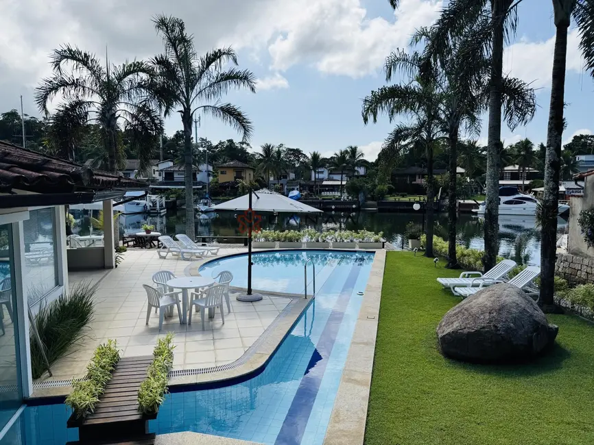Foto 5 de Casa de Condomínio com 6 quartos à venda, 450m2 em Bracuí (Cunhambebe), Angra Dos Reis - RJ