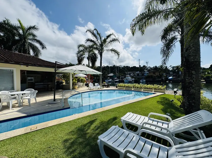 Foto 9 de Casa de Condomínio com 6 quartos à venda, 450m2 em Bracuí (Cunhambebe), Angra Dos Reis - RJ