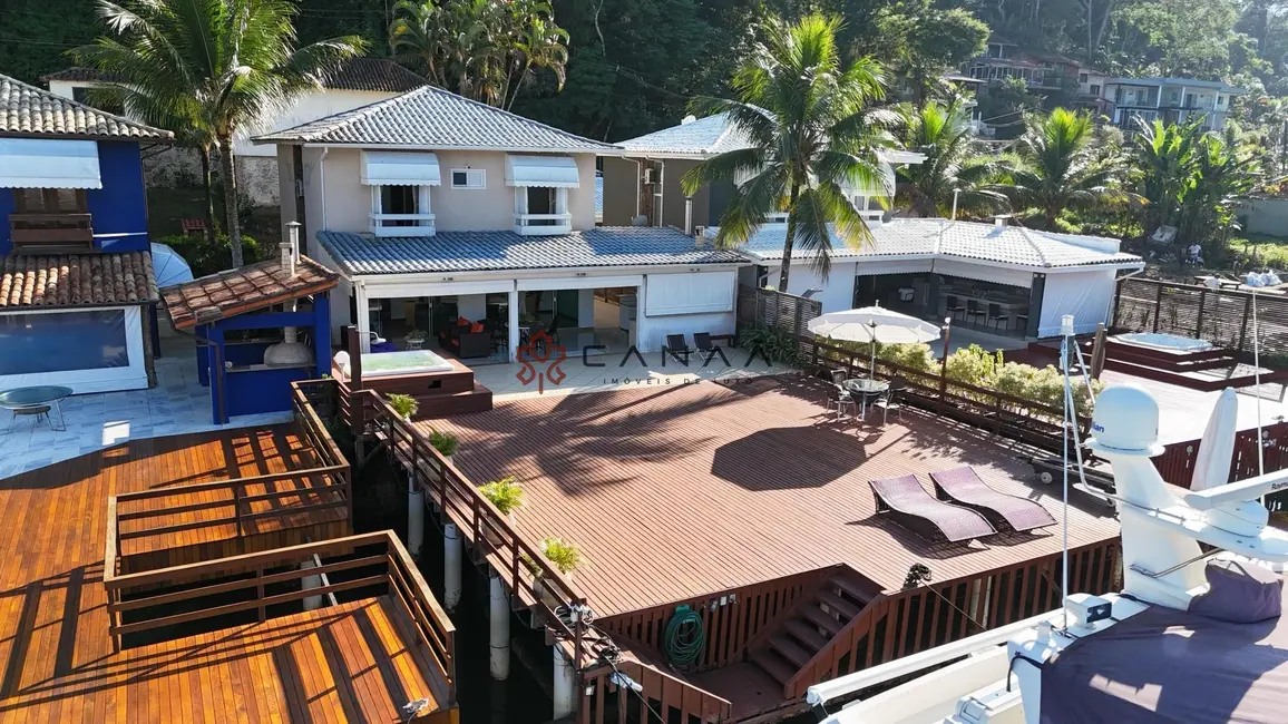 Foto 2 de Casa de Condomínio com 4 quartos à venda, 350m2 em Pontal (Cunhambebe), Angra Dos Reis - RJ