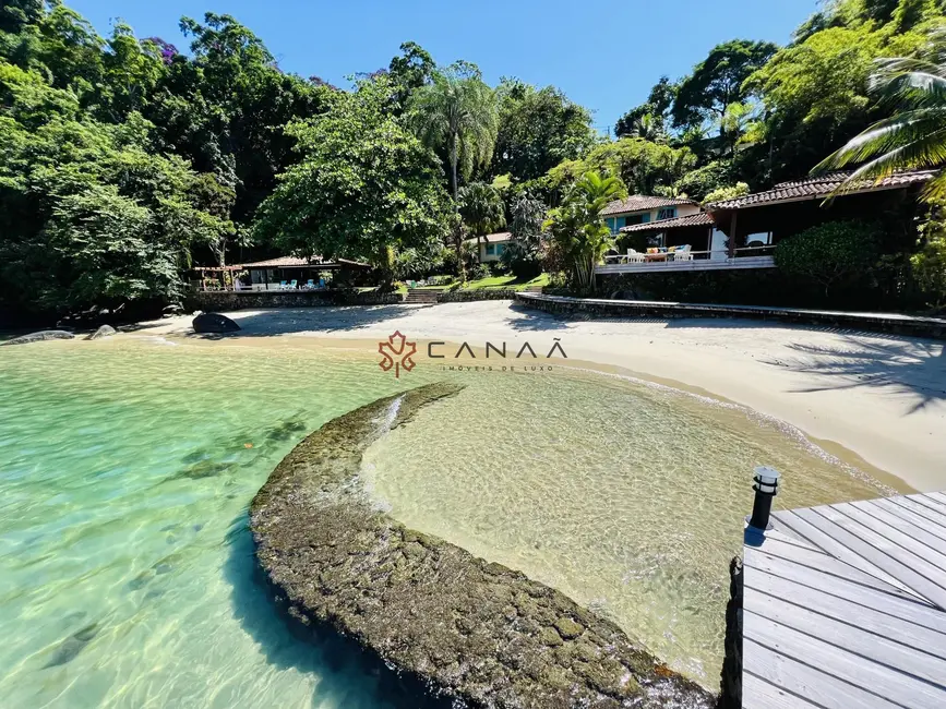 Foto 1 de Casa de Condomínio com 7 quartos à venda, 650m2 em Mombaça, Angra Dos Reis - RJ