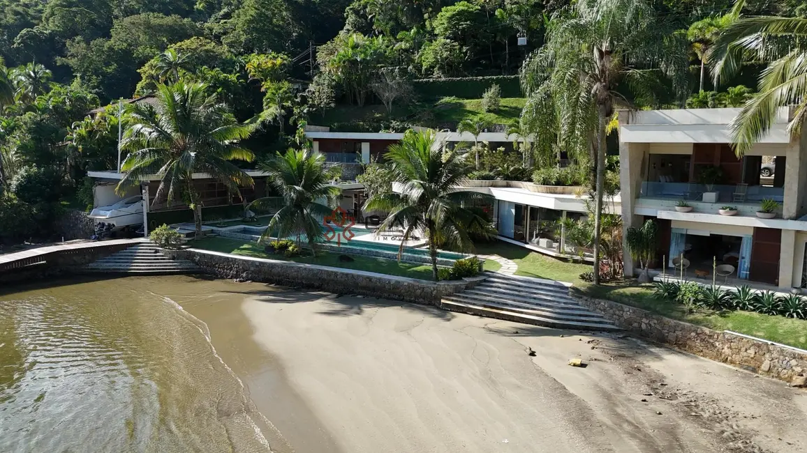Foto 2 de Casa com 5 quartos para alugar, 800m2 em Ponta do Sapê (Cunhambebe), Angra Dos Reis - RJ