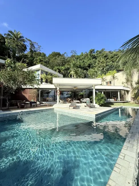 Casa com 5 quartos para alugar, 800m2 em Ponta do Sapê (Cunhambebe), Angra Dos Reis - RJ - imagem 9 Foto 9 de Casa com 5 quartos para alugar, 800m2 em Ponta do Sapê (Cunhambebe), Angra Dos Reis - RJ