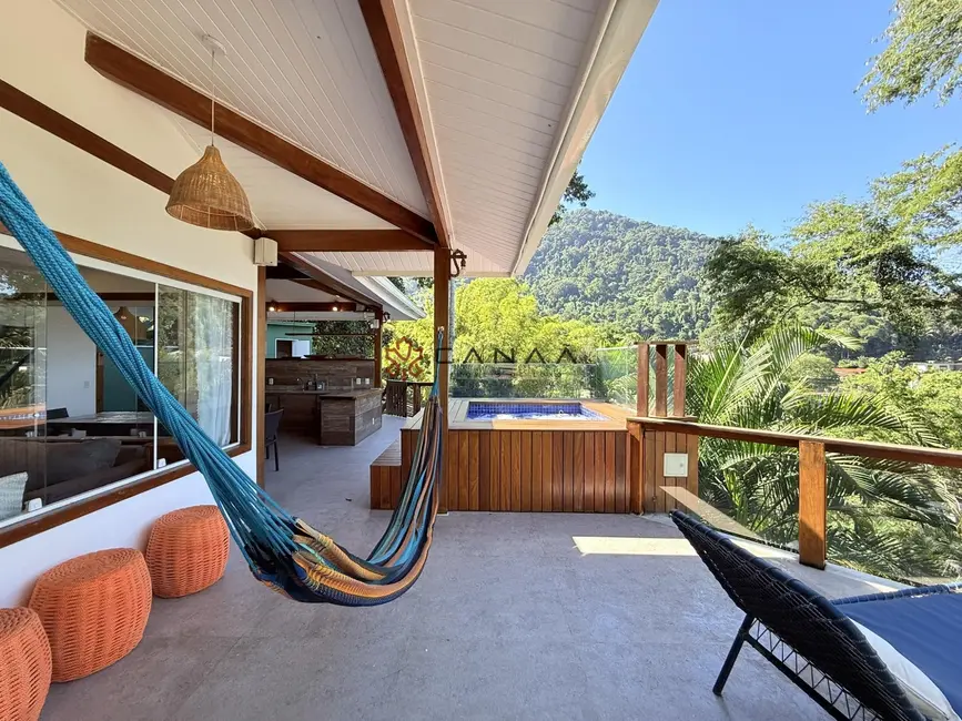 Foto 8 de Casa de Condomínio com 5 quartos para alugar, 400m2 em Portogalo, Angra Dos Reis - RJ