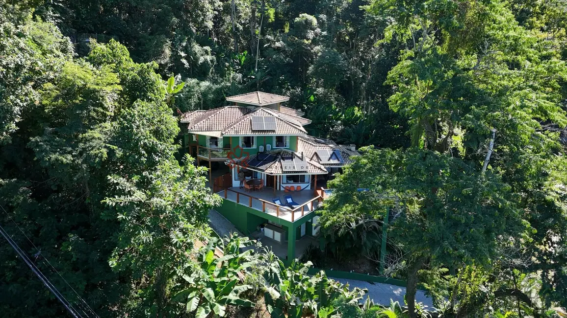 Foto 2 de Casa de Condomínio com 5 quartos para alugar, 400m2 em Portogalo, Angra Dos Reis - RJ