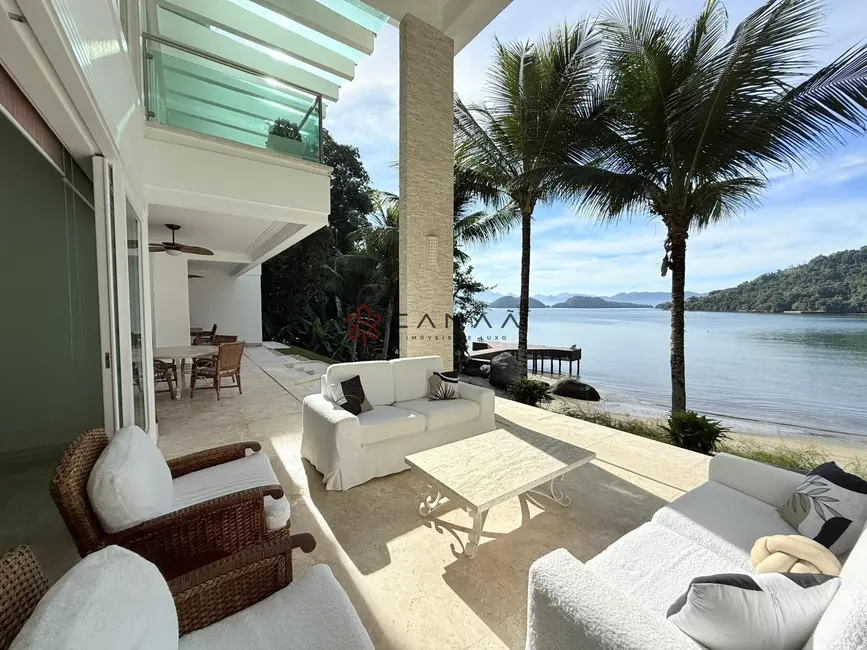 Casa com 5 quartos para alugar, 1000m2 em Piraquara (Cunhambebe), Angra Dos Reis - RJ - imagem 3 Foto 3 de Casa com 5 quartos para alugar, 1000m2 em Piraquara (Cunhambebe), Angra Dos Reis - RJ