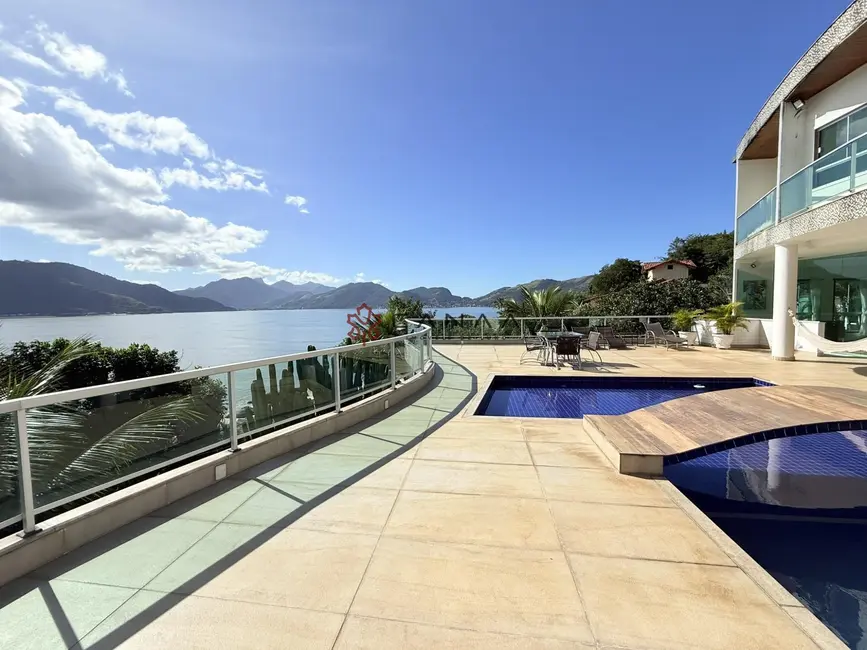 Casa de Condomínio com 5 quartos à venda, 700m2 em Mangaratiba - RJ - imagem 4 Foto 4 de Casa de Condomínio com 5 quartos à venda, 700m2 em Mangaratiba - RJ