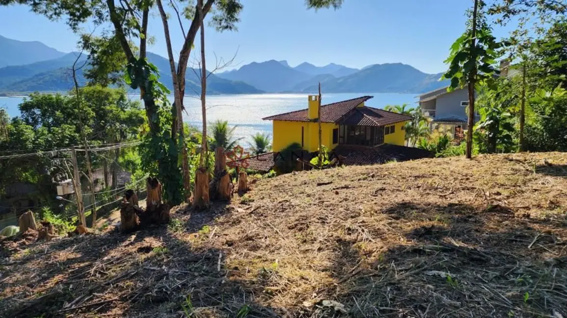 Foto 1 de Terreno / Lote à venda, 1082m2 em Mangaratiba - RJ