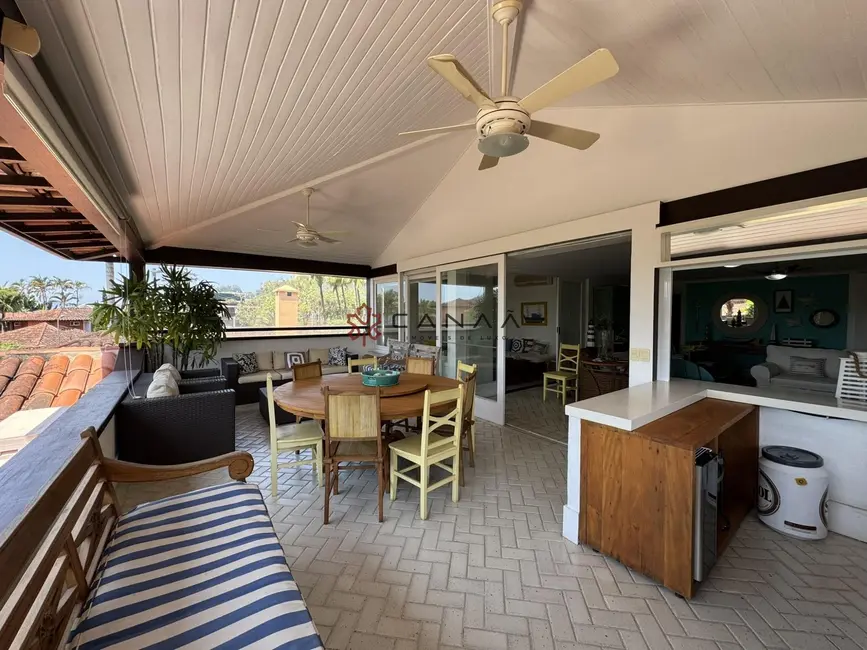 Foto 1 de Casa de Condomínio com 4 quartos à venda, 300m2 em Frade (Cunhambebe), Angra Dos Reis - RJ