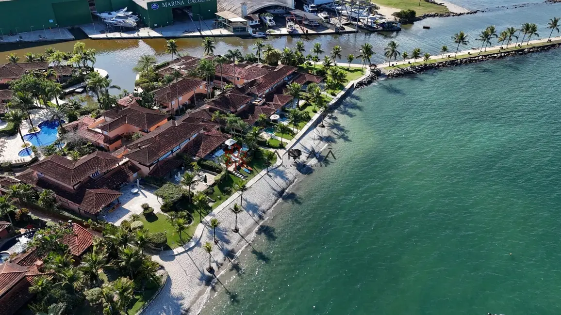 Foto 4 de Casa de Condomínio com 4 quartos à venda, 300m2 em Frade (Cunhambebe), Angra Dos Reis - RJ