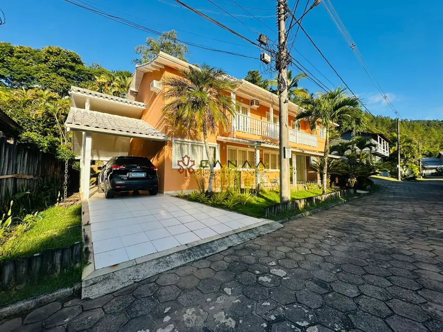 Foto 1 de Casa de Condomínio com 4 quartos à venda, 350m2 em Pontal (Cunhambebe), Angra Dos Reis - RJ