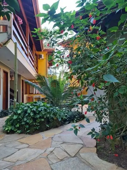 Foto 2 de Casa com 9 quartos à venda, 270m2 em Paraty - RJ