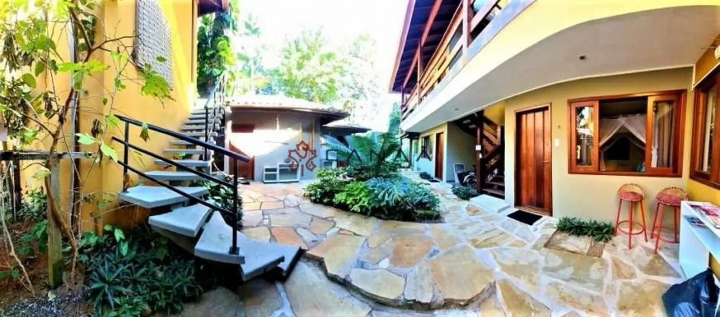Foto 1 de Casa com 9 quartos à venda, 270m2 em Paraty - RJ