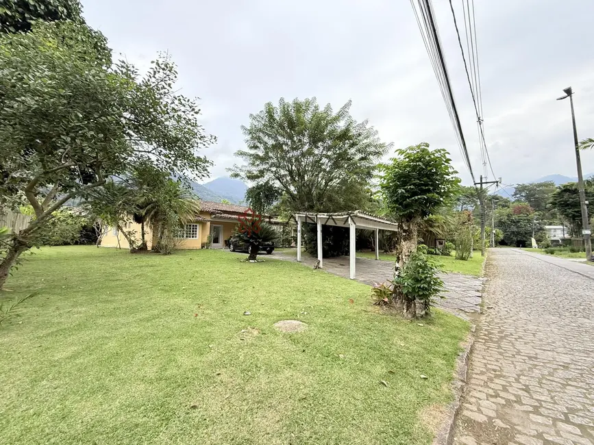 Casa de Condomínio com 4 quartos para alugar, 192m2 em Frade (Cunhambebe), Angra Dos Reis - RJ - imagem 4 Foto 4 de Casa de Condomínio com 4 quartos para alugar, 192m2 em Frade (Cunhambebe), Angra Dos Reis - RJ