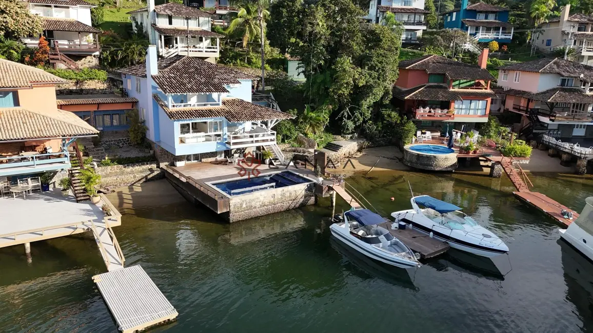 Foto 4 de Casa de Condomínio com 8 quartos à venda, 500m2 em Itanema (Cunhambebe), Angra Dos Reis - RJ