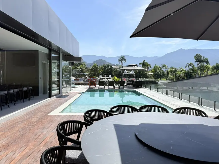 Foto 6 de Casa de Condomínio com 6 quartos à venda, 970m2 em Bracuí (Cunhambebe), Angra Dos Reis - RJ