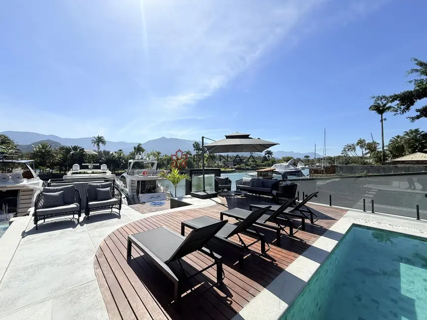 Foto 4 de Casa de Condomínio com 6 quartos à venda, 970m2 em Bracuí (Cunhambebe), Angra Dos Reis - RJ