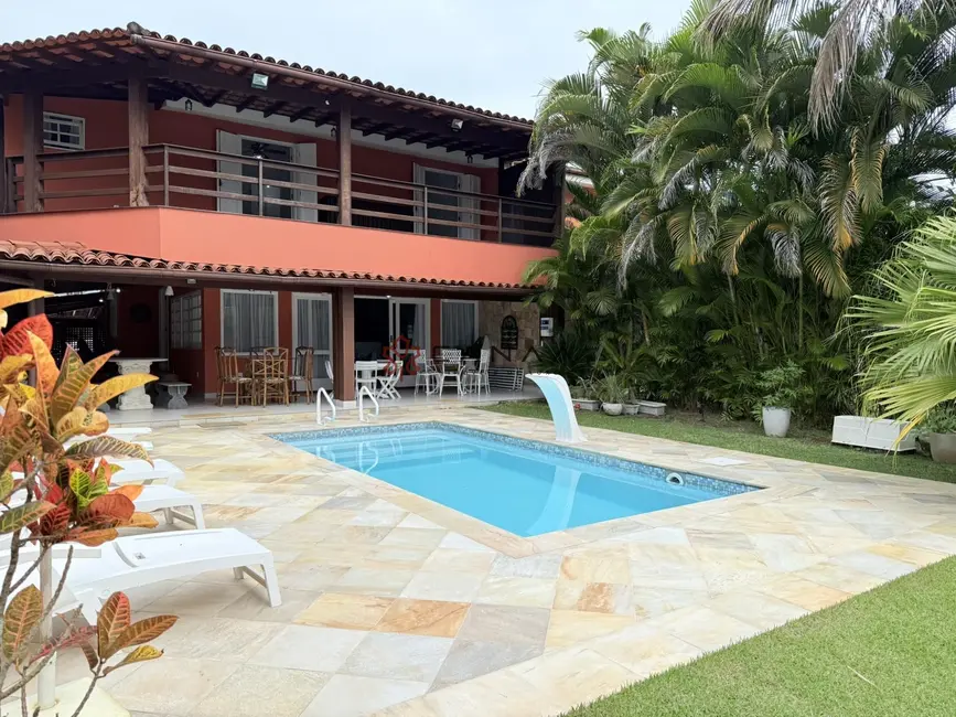 Foto 2 de Casa de Condomínio com 6 quartos à venda, 400m2 em Frade (Cunhambebe), Angra Dos Reis - RJ