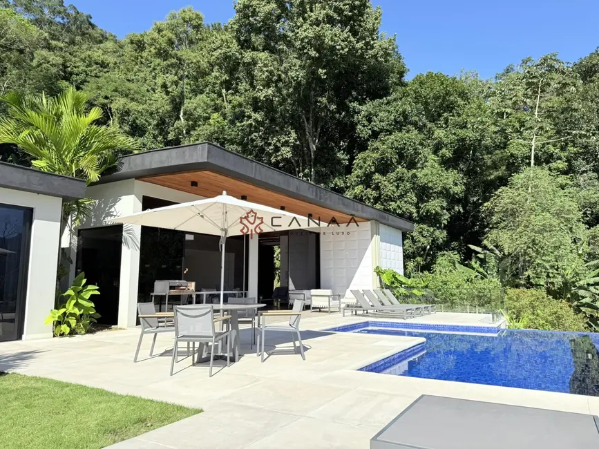 Casa de Condomínio com 5 quartos à venda, 350m2 em Mangaratiba - RJ - imagem 8 Foto 8 de Casa de Condomínio com 5 quartos à venda, 350m2 em Mangaratiba - RJ