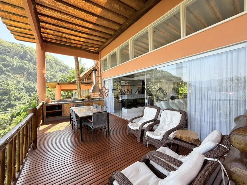 Casa de Condomínio com 4 quartos à venda, 250m2 em Pontal (Cunhambebe), Angra Dos Reis - RJ - imagem 8 Foto 8 de Casa de Condomínio com 4 quartos à venda, 250m2 em Pontal (Cunhambebe), Angra Dos Reis - RJ