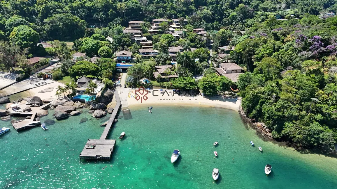 Casa de Condomínio com 4 quartos para alugar, 300m2 em Mombaça, Angra Dos Reis - RJ - imagem 3 Foto 3 de Casa de Condomínio com 4 quartos para alugar, 300m2 em Mombaça, Angra Dos Reis - RJ