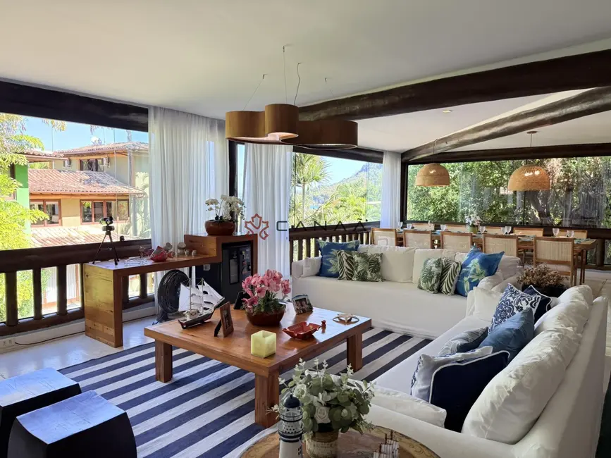 Casa de Condomínio com 4 quartos para alugar, 300m2 em Mombaça, Angra Dos Reis - RJ - imagem 7 Foto 7 de Casa de Condomínio com 4 quartos para alugar, 300m2 em Mombaça, Angra Dos Reis - RJ