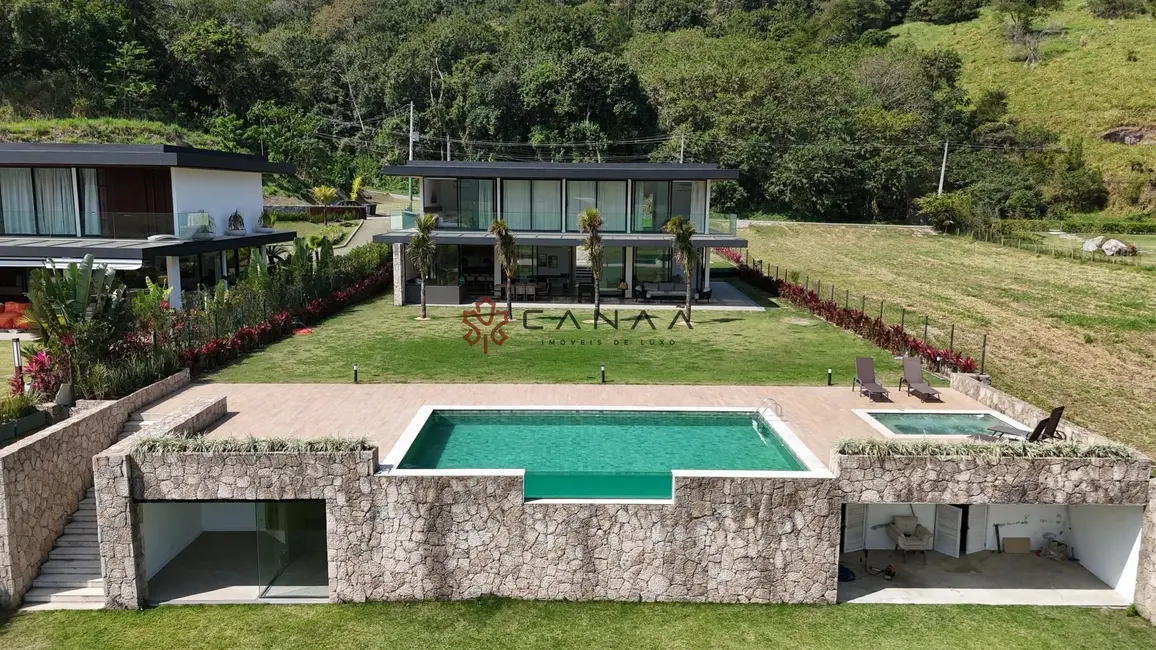 Foto 1 de Casa de Condomínio com 4 quartos à venda, 500m2 em Mangaratiba - RJ