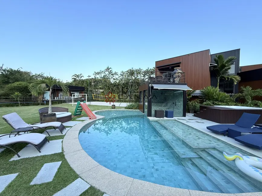 Foto 2 de Casa de Condomínio com 10 quartos à venda, 800m2 em Frade (Cunhambebe), Angra Dos Reis - RJ