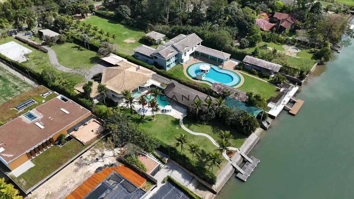 Foto 2 de Casa de Condomínio com 6 quartos à venda, 1005m2 em Mangaratiba - RJ