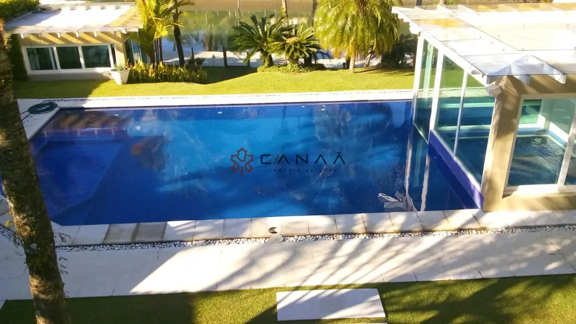 Casa de Condomínio com 8 quartos para alugar, 700m2 em Frade (Cunhambebe), Angra Dos Reis - RJ - imagem 5 Foto 5 de Casa de Condomínio com 8 quartos para alugar, 700m2 em Frade (Cunhambebe), Angra Dos Reis - RJ