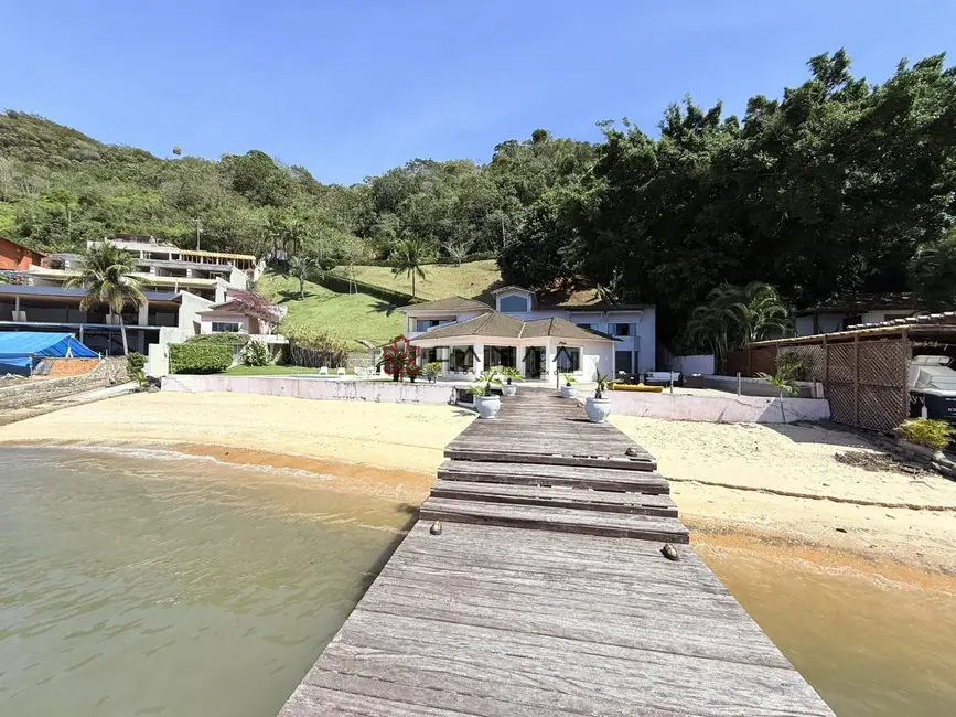 Foto 4 de Casa de Condomínio com 8 quartos à venda, 540m2 em Itanema (Cunhambebe), Angra Dos Reis - RJ