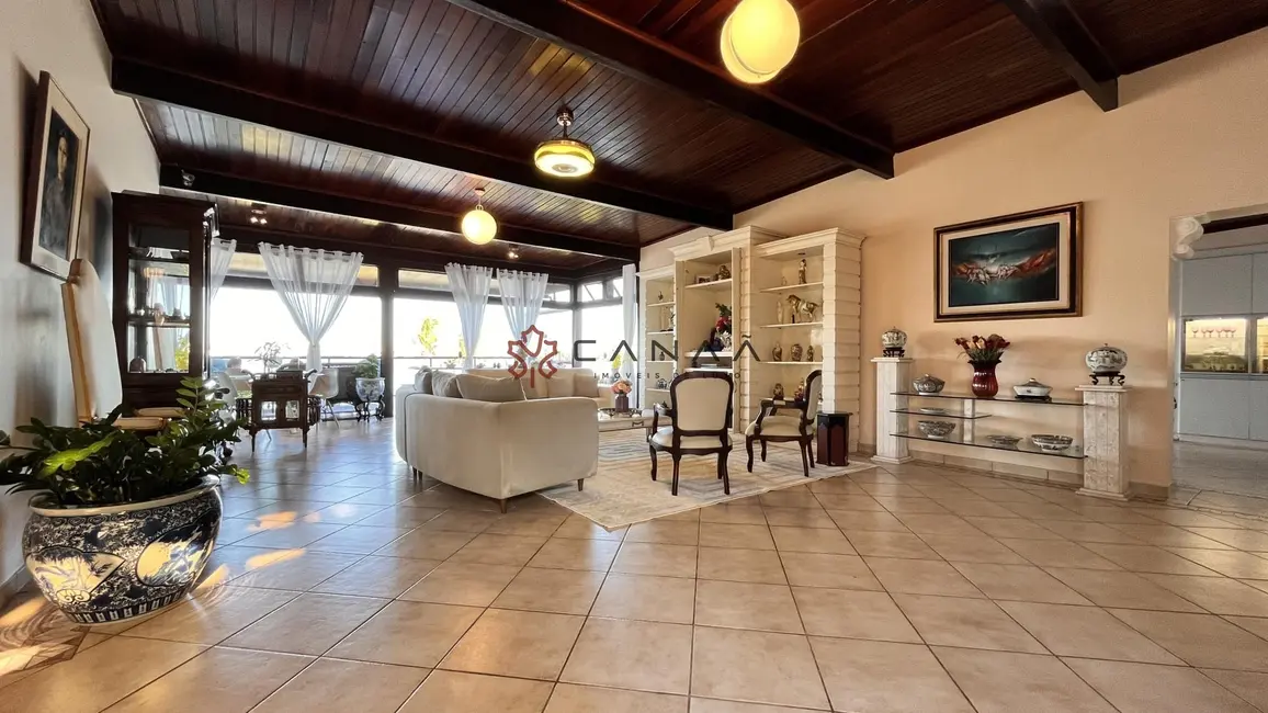 Casa com 5 quartos à venda, 841m2 em Palmeiras, Cabo Frio - RJ - imagem 9 Foto 9 de Casa com 5 quartos à venda, 841m2 em Palmeiras, Cabo Frio - RJ